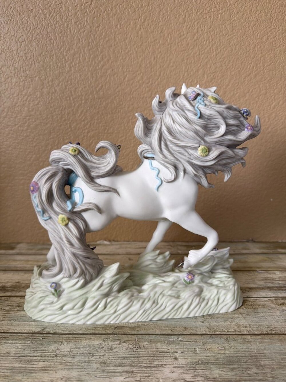Princeton Gallery Meadow Unicorn Porcelain Figure 2001 Butterflies Flowers w/COA - Picture 6 of 16